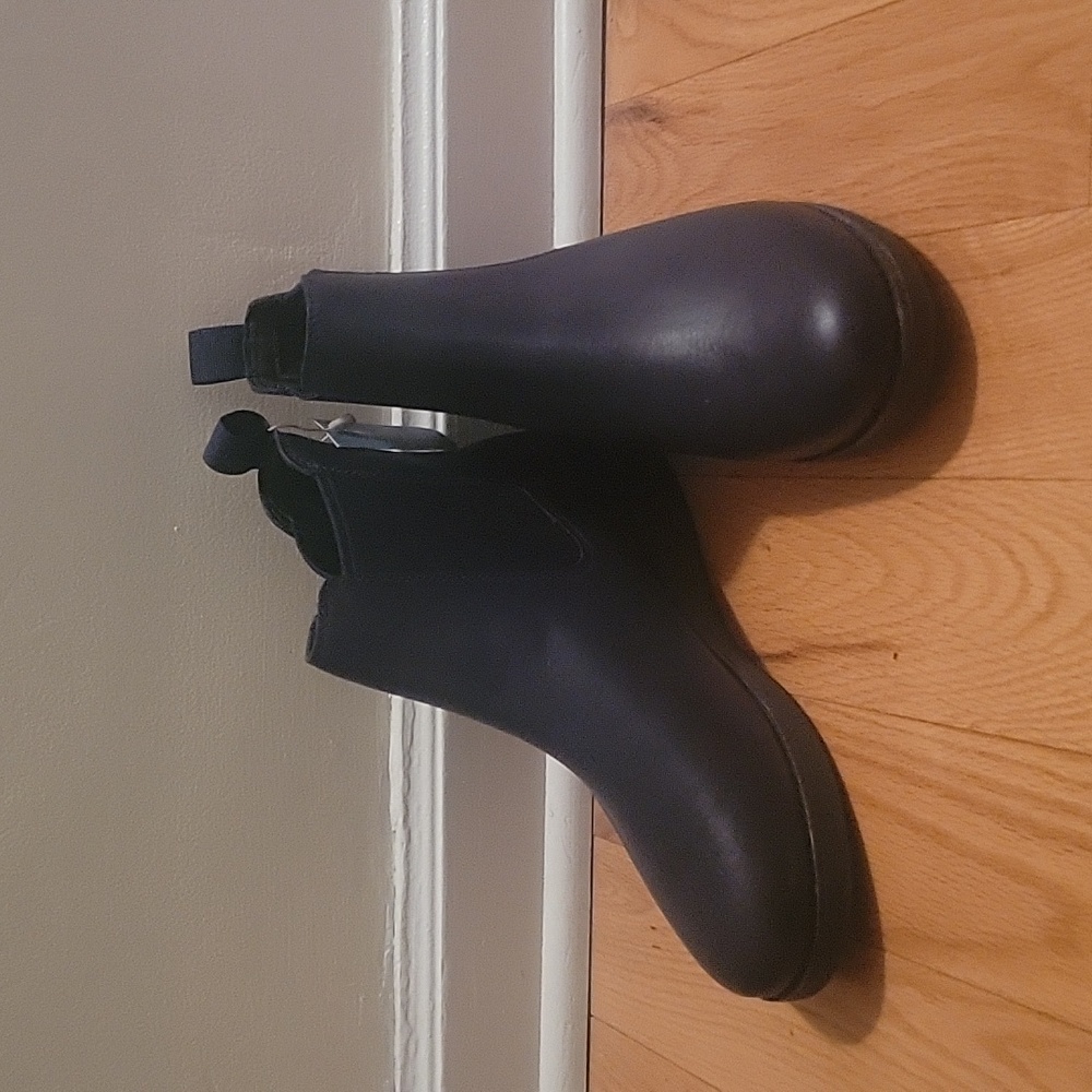 Fitflop Chelsea Boot Midnight Navy sz 8